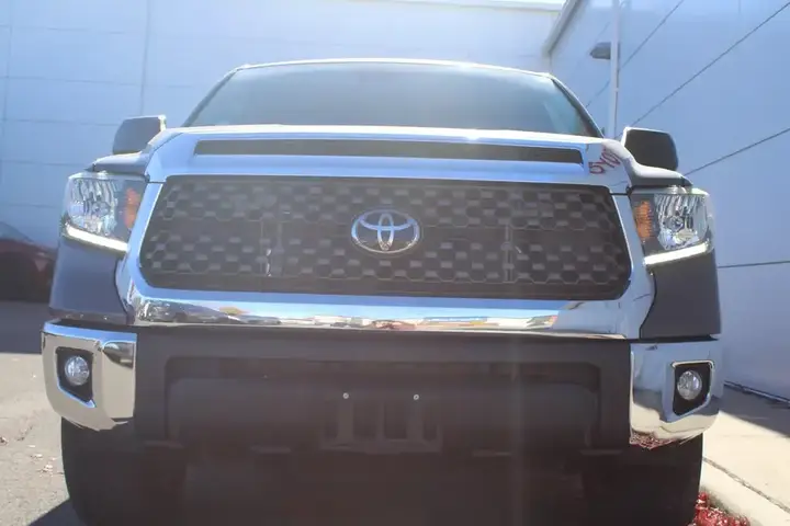 Toyota Tundra 2021 photo 3
