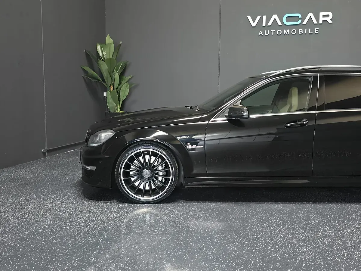 Mercedes-Benz C-Class 2012 photo 3