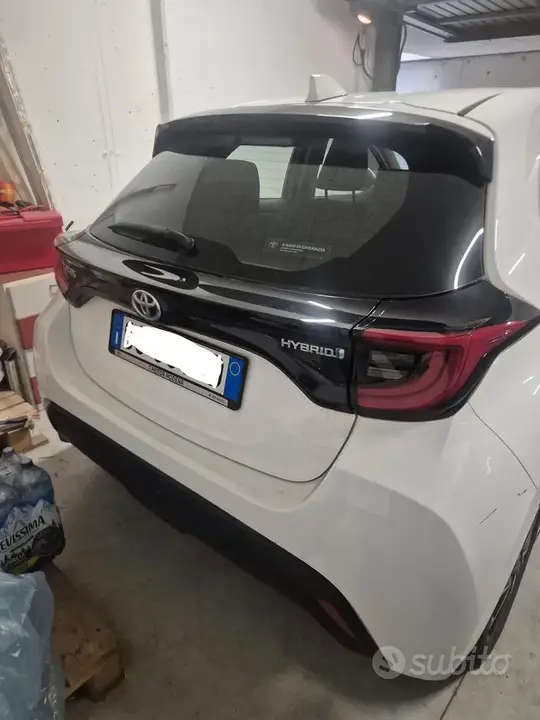 Toyota Yaris 2021 photo 2