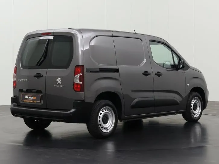 Peugeot Partner 2021 photo 2