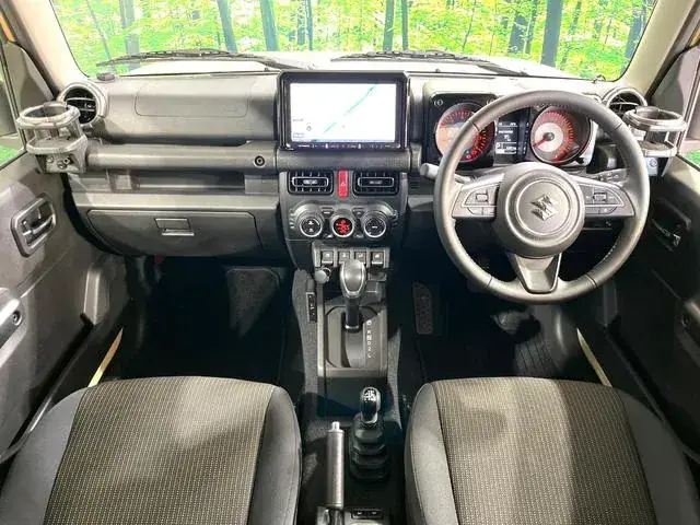Suzuki Jimny 2025 photo 2