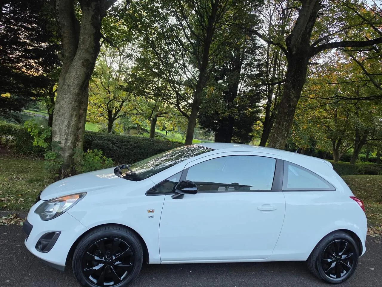 Vauxhall Corsa 2014 photo 2