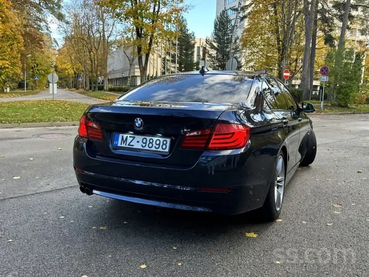 BMW 5 Series 2012 photo 3