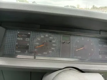 Holden Commodore 1988 photo 5