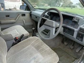 Holden Commodore 1988 photo 4