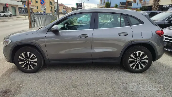 Mercedes-Benz Gla 2023 photo 2