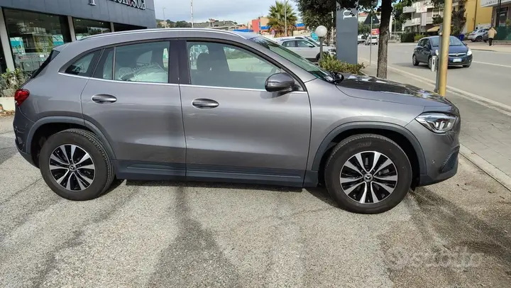 Mercedes-Benz Gla 2023 photo 4