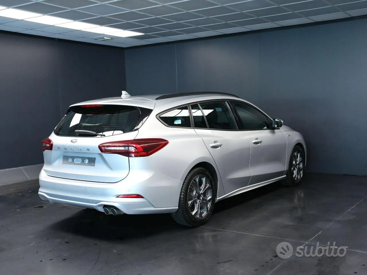 Ford Focus 2023 photo 3