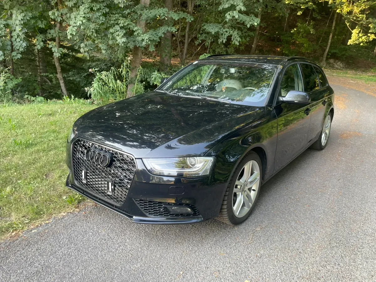 Audi A4 2013 photo 3