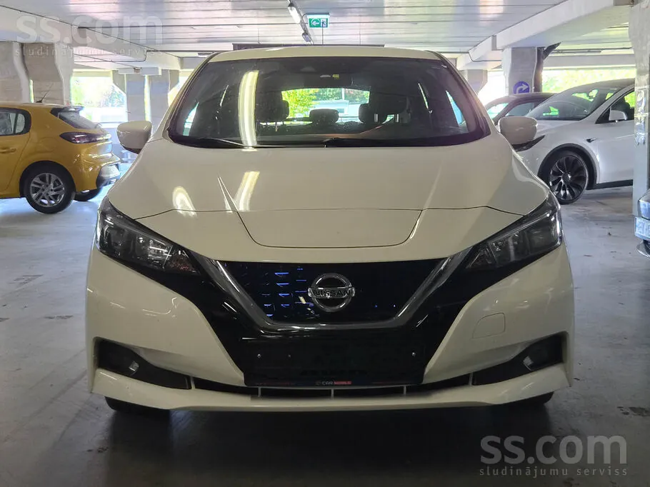 Nissan Leaf 2022 photo 2