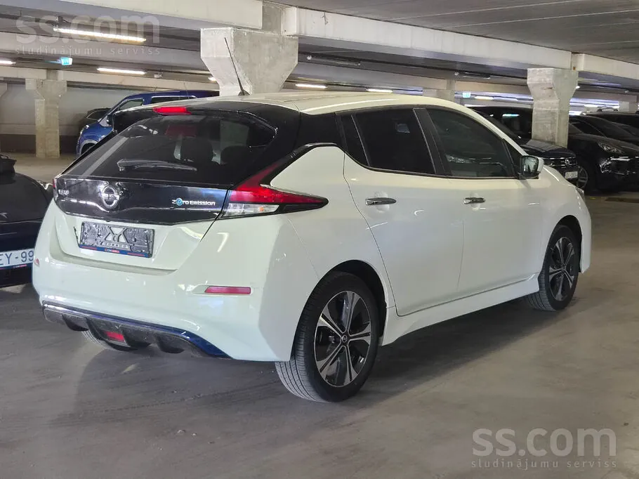 Nissan Leaf 2022 photo 4