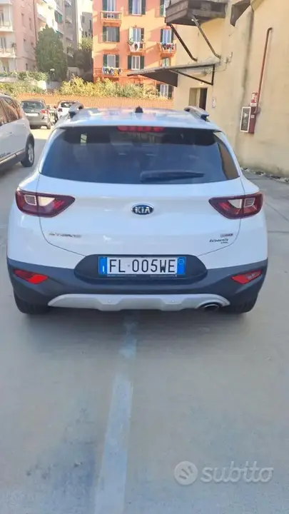 Kia Stonic 2018 photo 2