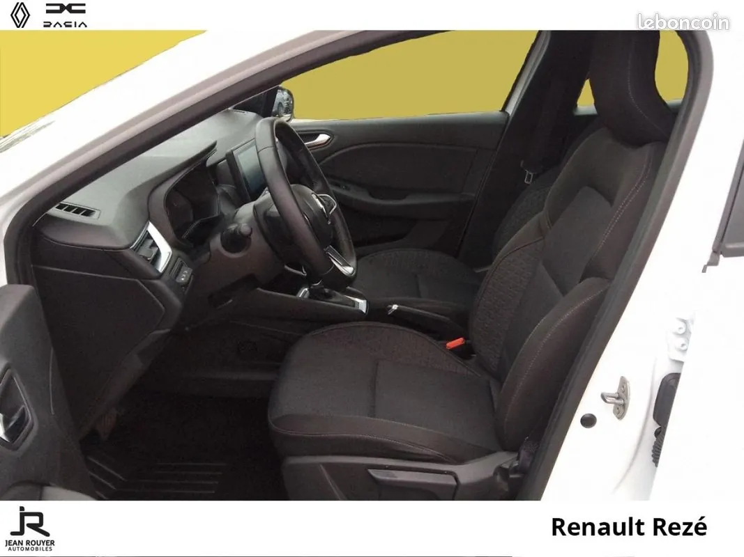 Renault Clio 2023 photo 3