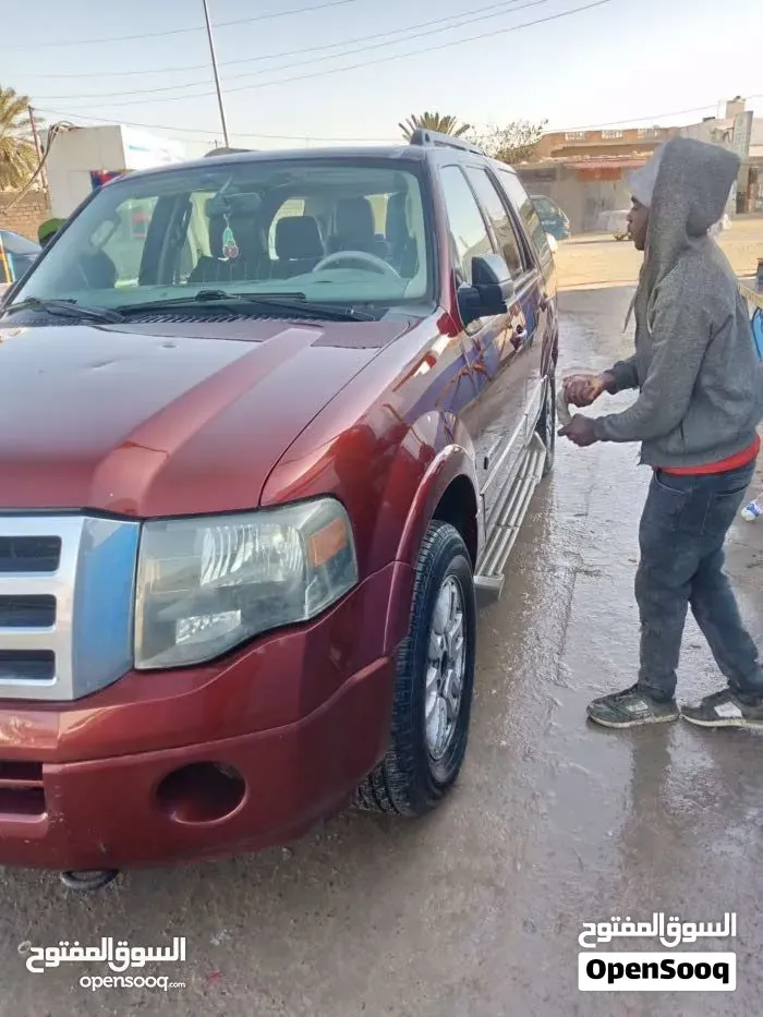Ford Expedition 2011 photo 2