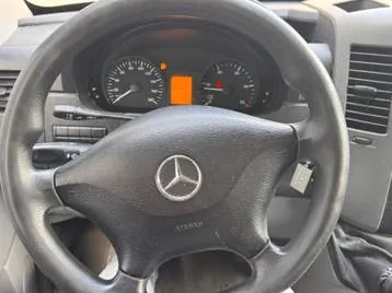 Mercedes-Benz Sprinter 2015 photo 2