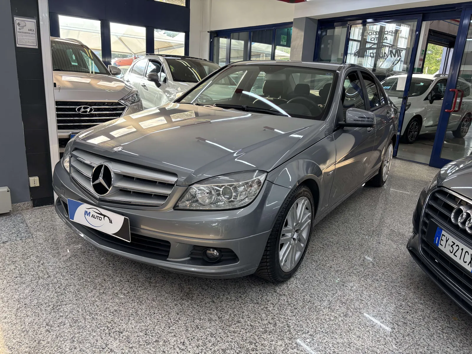 Mercedes-Benz C-Class 2011 photo 5