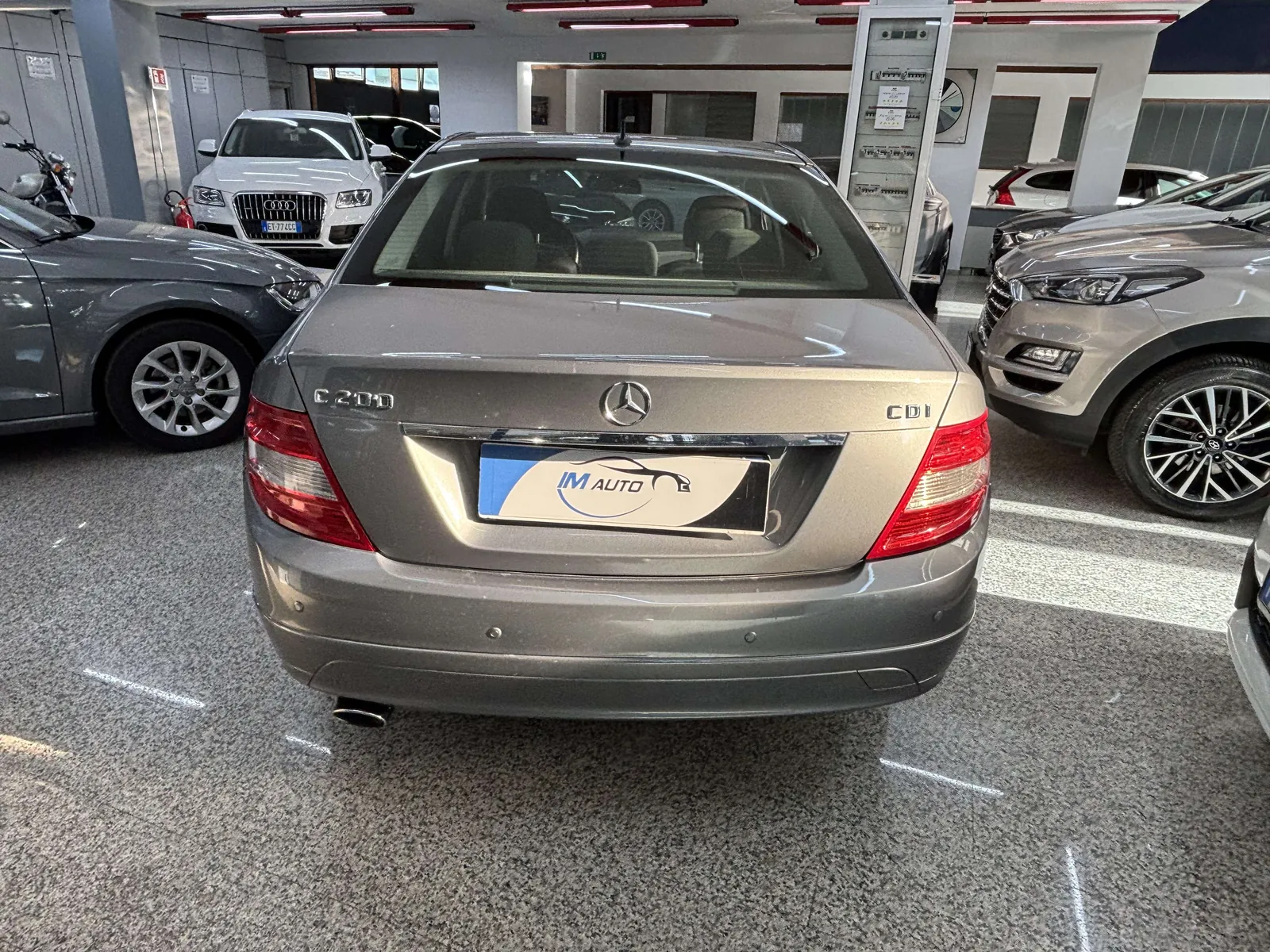 Mercedes-Benz C-Class 2011 photo 3