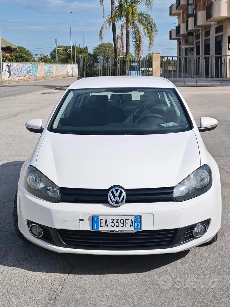 Volkswagen Golf 2010 photo 3