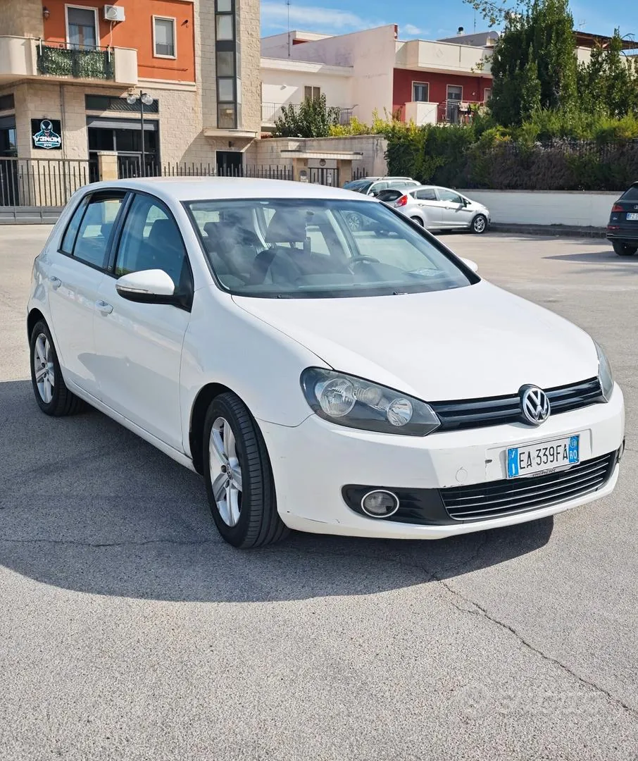 Volkswagen Golf 2010 photo 5