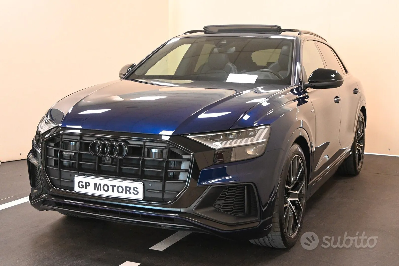 Audi Q8 2023 photo 2