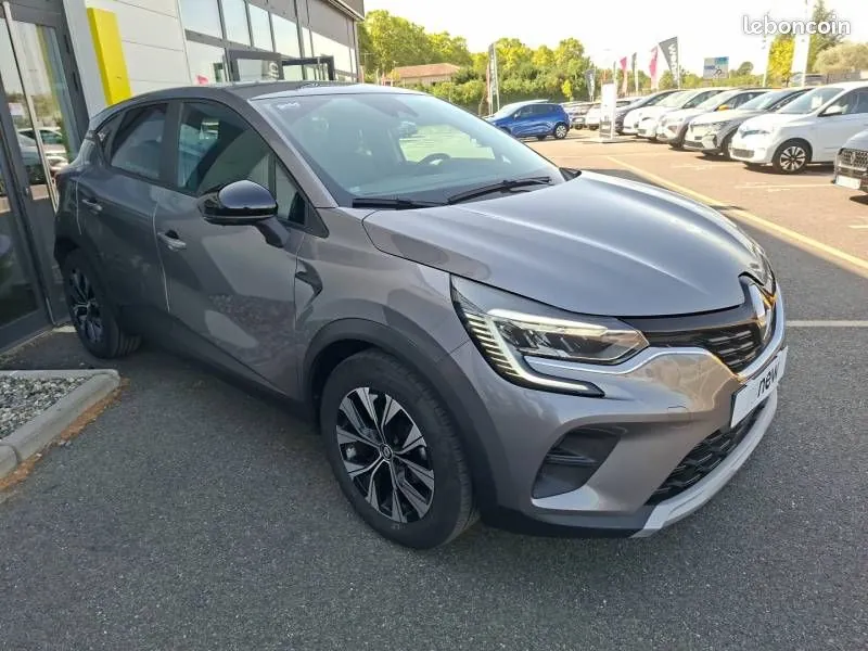 Renault Captur 2024 photo 4