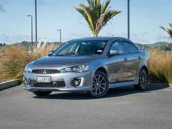 Mitsubishi Lancer 2018 photo 2