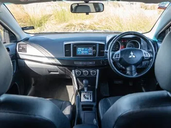 Mitsubishi Lancer 2018 photo 3