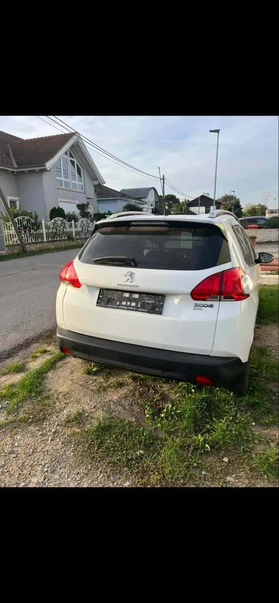 Peugeot 2008 2014 photo 3