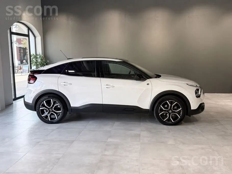 Citroen C4 2022 photo 4
