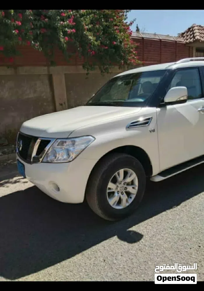 Nissan Patrol 1982 photo 5