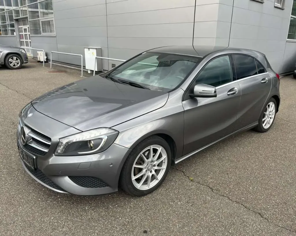 Mercedes-Benz A-Class 2015 photo 2