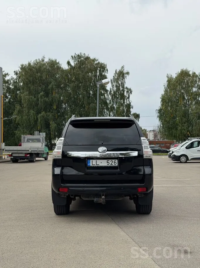 Toyota Land Cruiser 2015 photo 5