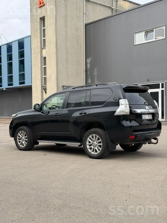 Toyota Land Cruiser 2015 photo 4