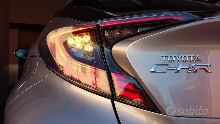Toyota C-Hr 2017 photo 4