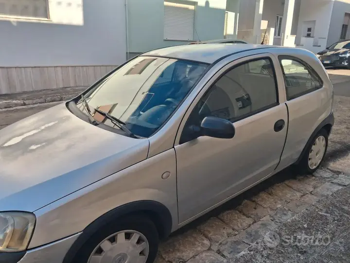 Opel Corsa 2002 photo 2