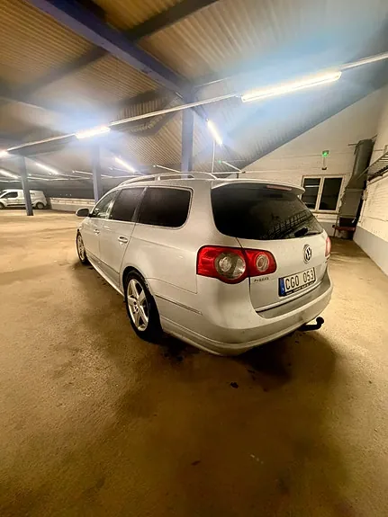 Volkswagen Passat 2010 photo 5