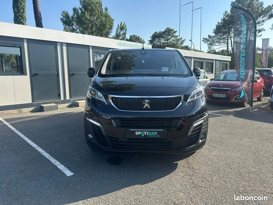 Peugeot Traveller 2021 photo 2