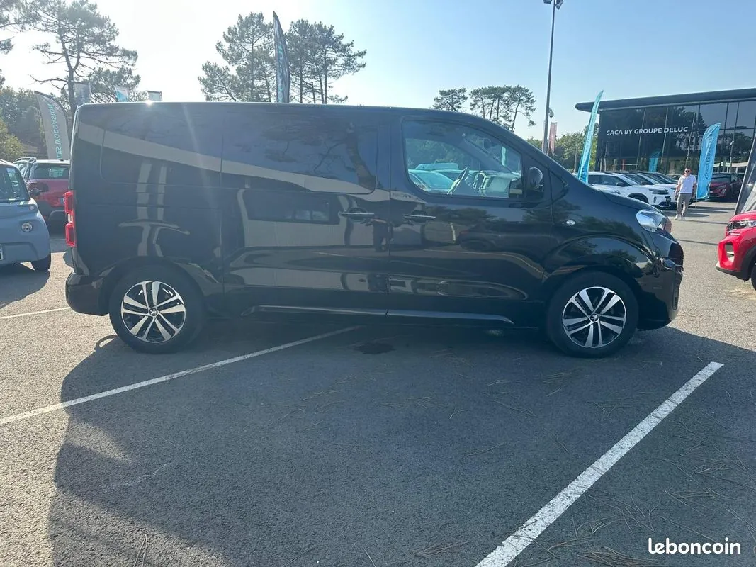 Peugeot Traveller 2021 photo 4
