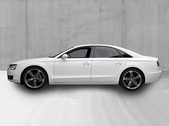 Audi A8 2012 photo 5