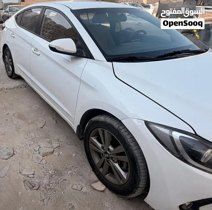 Hyundai Elantra 2017 photo 4