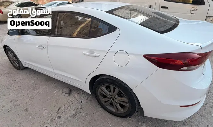 Hyundai Elantra 2017 photo 2