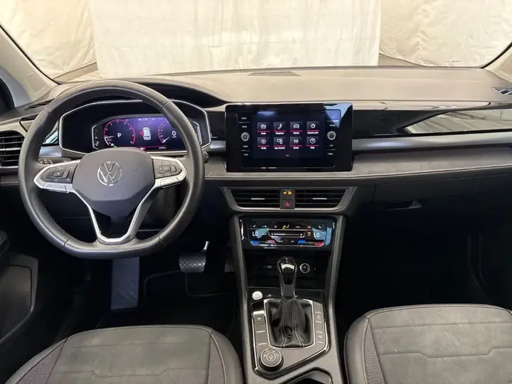 Volkswagen Taos 2025 photo 4