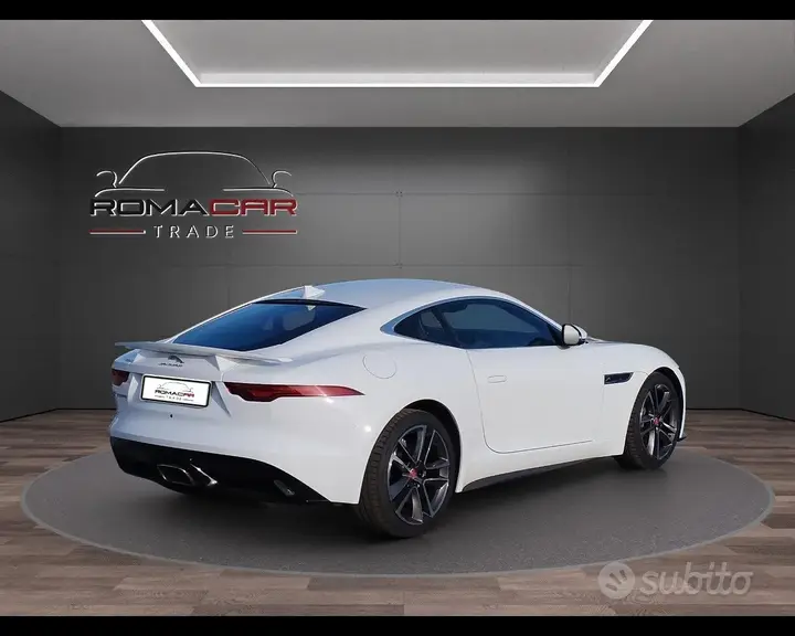 Jaguar F-Type 2021 photo 5