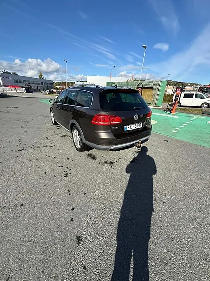 Volkswagen Passat 2012 photo 5