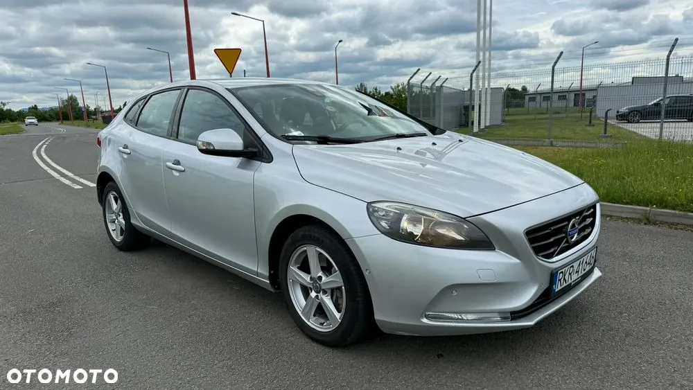 Volvo V40 2014 photo 2