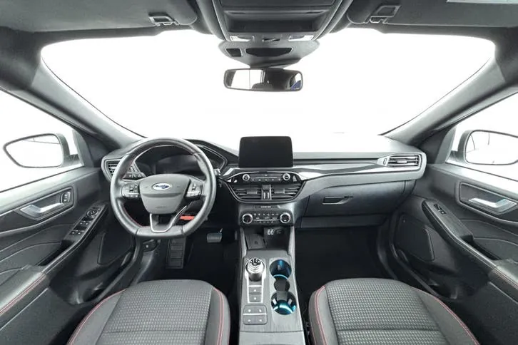 Ford Kuga 2021 photo 2