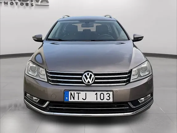 Volkswagen Passat 2011 photo 3
