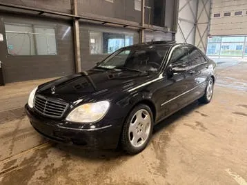Mercedes-Benz S320