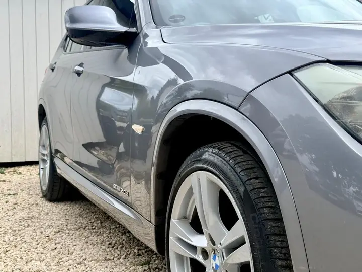 BMW X1 2012 photo 2