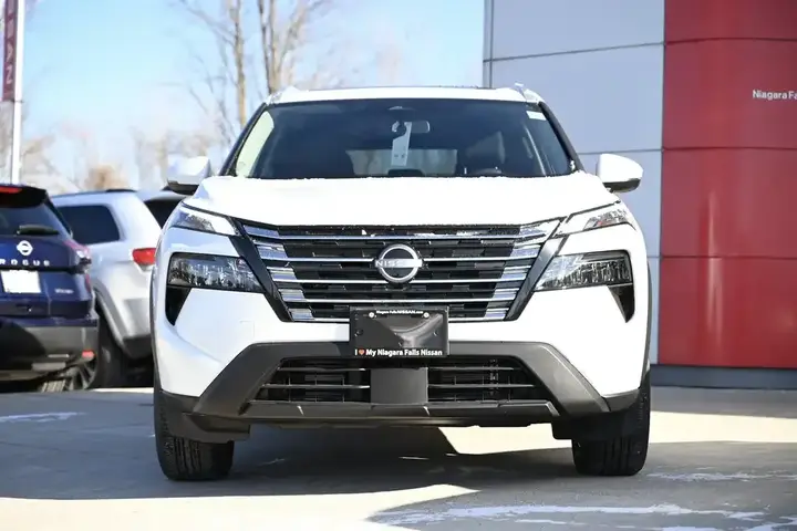 Nissan Rogue 2026 photo 2